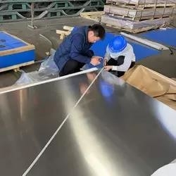 kopen 0,3 mm 0,7 mm gelegeerd aluminium blad spoel 1050 1060 1100 gecoat online manufacture
