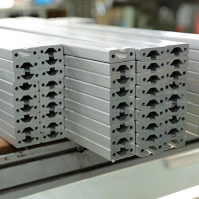 kopen Professioneel leverancier op maat flexibel aluminium extrusieprofiel voor het maken van onderdelen en matrijzen online manufacture