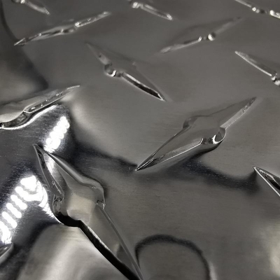 1/8“ Dun Lassenaluminium Diamond Plate Custom Cut Polish 4 X 10 4 X 8 Betreden 5052