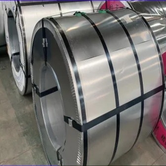 Koudgewalste Opgepoetste Rol 3015 350mm 400mm van het Aluminiumstaal voor Bouw